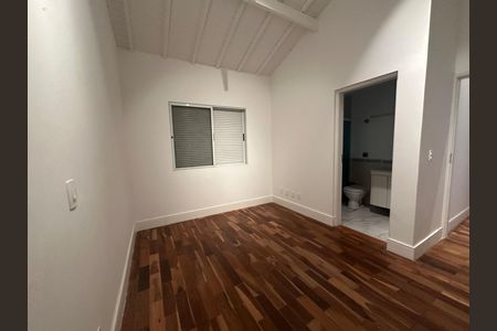 Casa de condomínio à venda com 654m², 5 quartos e 4 vagas Casa de condomínio à venda com 654m², 5 quartos e 4 vagasSuíte 2