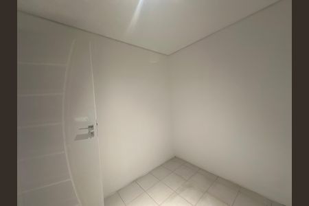Casa de condomínio à venda com 654m², 5 quartos e 4 vagas Casa de condomínio à venda com 654m², 5 quartos e 4 vagasQuarto de Serviço