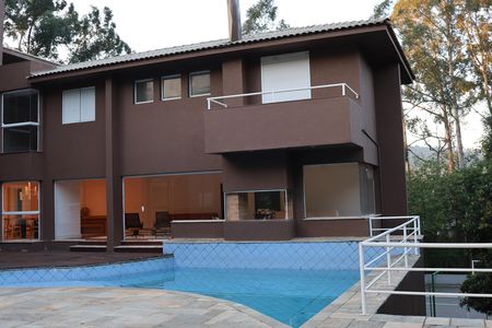 Casa de condomínio à venda com 654m², 5 quartos e 4 vagas Casa de condomínio à venda com 654m², 5 quartos e 4 vagasPiscina