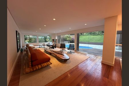 Casa de Condomínio à venda com 5 quartos, 654m² em Residencial Tamboré I, Barueri