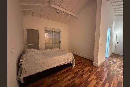 Casa de condomínio à venda com 654m², 5 quartos e 4 vagas Casa de condomínio à venda com 654m², 5 quartos e 4 vagasSuíte 5