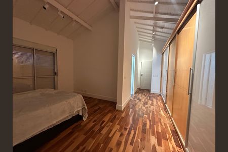 Casa de condomínio à venda com 654m², 5 quartos e 4 vagas Casa de condomínio à venda com 654m², 5 quartos e 4 vagasSuíte 5
