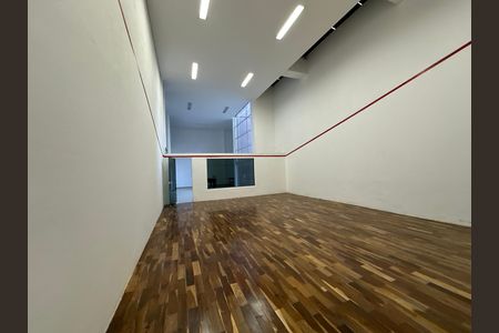 Casa de condomínio à venda com 654m², 5 quartos e 4 vagas Casa de condomínio à venda com 654m², 5 quartos e 4 vagasQuadra Esportiva