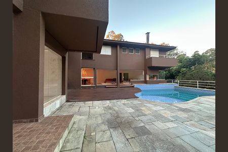 Casa de condomínio à venda com 654m², 5 quartos e 4 vagas Casa de condomínio à venda com 654m², 5 quartos e 4 vagasPiscina