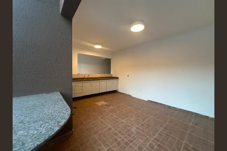 Casa de condomínio à venda com 654m², 5 quartos e 4 vagas Casa de condomínio à venda com 654m², 5 quartos e 4 vagasChurrasqueira