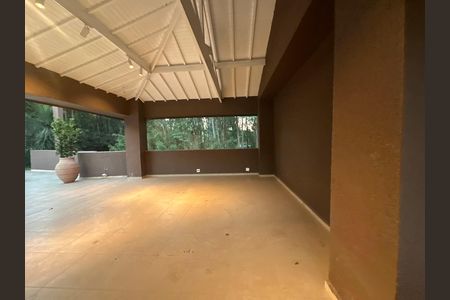 Garagem de casa de condomínio à venda com 5 quartos, 654m² em Residencial Tamboré I, Barueri