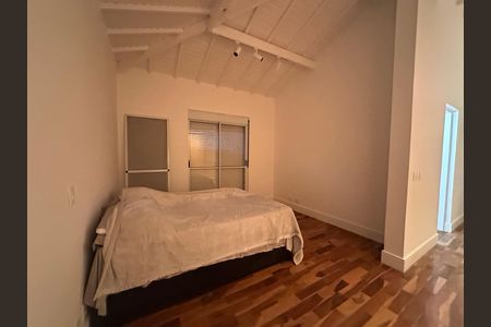 Casa de condomínio à venda com 654m², 5 quartos e 4 vagas Casa de condomínio à venda com 654m², 5 quartos e 4 vagasSuíte 5