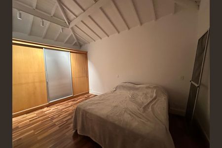 Casa de condomínio à venda com 654m², 5 quartos e 4 vagas Casa de condomínio à venda com 654m², 5 quartos e 4 vagasSuíte 5