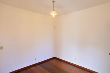 Apartamento à venda com 220m², 4 quartos e 2 vagas Apartamento à venda com 220m², 4 quartos e 2 vagasSala