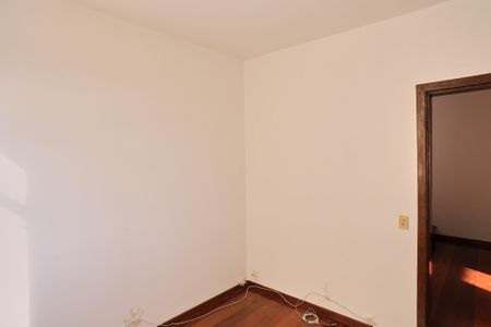 Apartamento à venda com 220m², 4 quartos e 2 vagas Apartamento à venda com 220m², 4 quartos e 2 vagasQuarto 1
