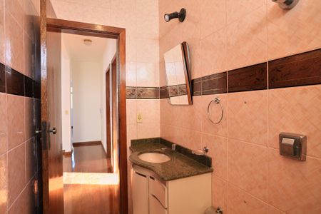 Apartamento à venda com 220m², 4 quartos e 2 vagas Apartamento à venda com 220m², 4 quartos e 2 vagasBanheiro