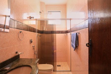 Apartamento à venda com 220m², 4 quartos e 2 vagas Apartamento à venda com 220m², 4 quartos e 2 vagasBanheiro