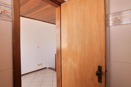 Apartamento à venda com 220m², 4 quartos e 2 vagas Apartamento à venda com 220m², 4 quartos e 2 vagasLavabo