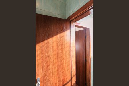 Apartamento à venda com 220m², 4 quartos e 2 vagas Apartamento à venda com 220m², 4 quartos e 2 vagasBanheiro de serviço