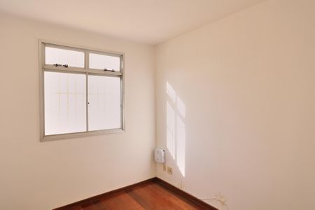 Apartamento à venda com 220m², 4 quartos e 2 vagas Apartamento à venda com 220m², 4 quartos e 2 vagasQuarto 1