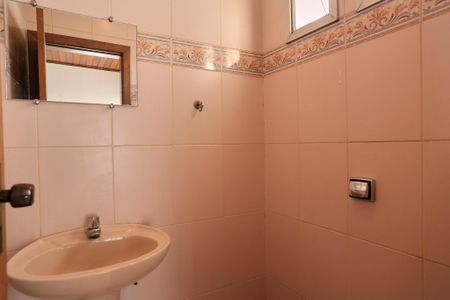 Apartamento à venda com 220m², 4 quartos e 2 vagas Apartamento à venda com 220m², 4 quartos e 2 vagasLavabo