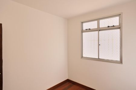 Apartamento à venda com 220m², 4 quartos e 2 vagas Apartamento à venda com 220m², 4 quartos e 2 vagasQuarto 1