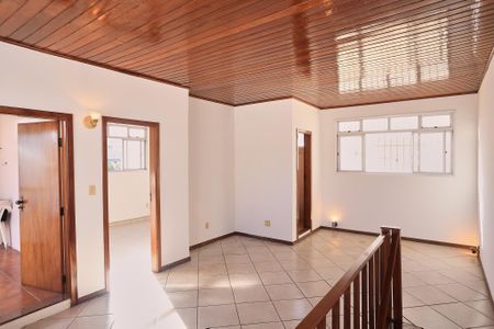 Apartamento à venda com 220m², 4 quartos e 2 vagas Apartamento à venda com 220m², 4 quartos e 2 vagasSala 1