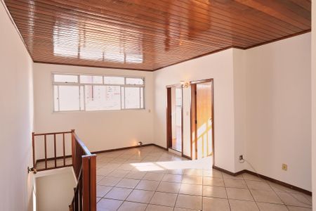 Apartamento à venda com 220m², 4 quartos e 2 vagas Apartamento à venda com 220m², 4 quartos e 2 vagasSala 1