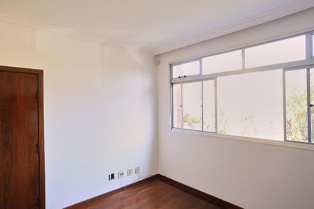 Apartamento à venda com 220m², 4 quartos e 2 vagas Apartamento à venda com 220m², 4 quartos e 2 vagasSala