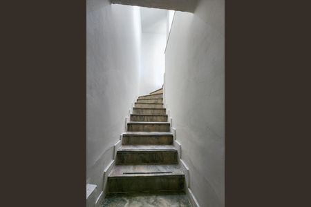 Escada de casa à venda com 2 quartos, 70m² em Imperial de São Cristóvão, Rio de Janeiro