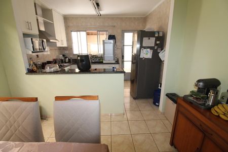 Cozinha de casa para alugar com 3 quartos, 135m² em Jardim das Industrias, São José dos Campos