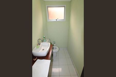 Casa para alugar com 135m², 3 quartos e 2 vagasBanheiro 1