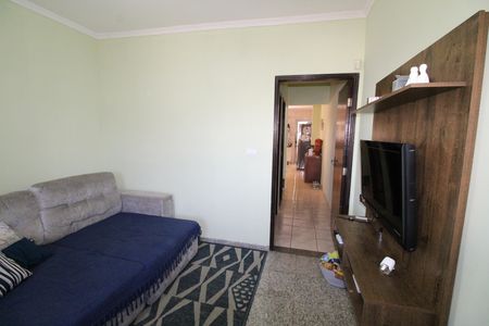 Casa para alugar com 135m², 3 quartos e 2 vagasSala