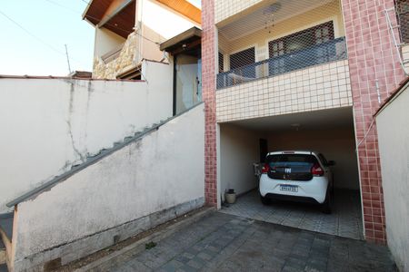 Garagem de casa para alugar com 3 quartos, 135m² em Jardim das Industrias, São José dos Campos