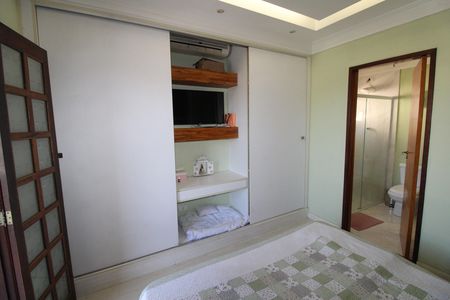 Casa para alugar com 135m², 3 quartos e 2 vagasSuíte