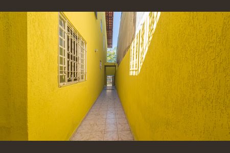 Corredor externo  de casa à venda com 3 quartos, 150m² em Jardim Santo Onofre, São Paulo