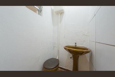 Lavabo de casa à venda com 3 quartos, 150m² em Jardim Santo Onofre, São Paulo