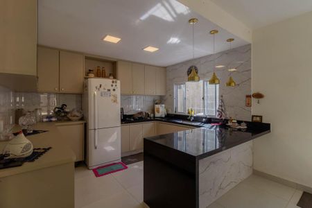 Casa à venda com 540m², 5 quartos e 5 vagas