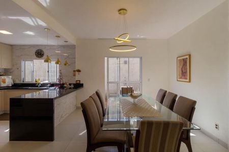 Casa à venda com 540m², 5 quartos e 5 vagas