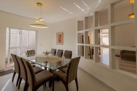Casa à venda com 540m², 5 quartos e 5 vagas