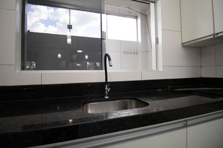 Apartamento para alugar com 80m², 2 quartos e 1 vaga Apartamento para alugar com 80m², 2 quartos e 1 vagaCozinha