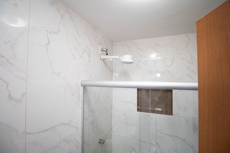 Apartamento para alugar com 80m², 2 quartos e 1 vaga Apartamento para alugar com 80m², 2 quartos e 1 vagaBanheiro da Suíte 2
