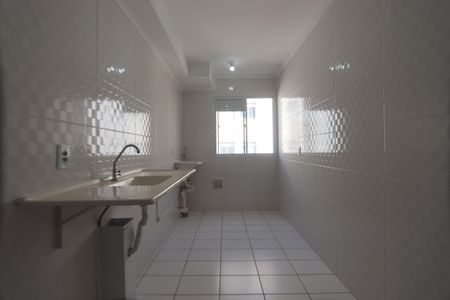 Cozinha de apartamento para alugar com 2 quartos, 49m² em Jardim da Laranjeira (zona Leste), São Paulo