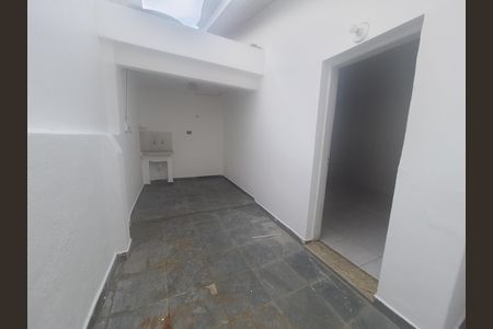 Área de serviço de casa para alugar com 2 quartos, 96m² em Vila Prudente, São Paulo
