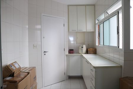 Área de Serviço de apartamento para alugar com 2 quartos, 95m² em Vila Hamburguesa, São Paulo