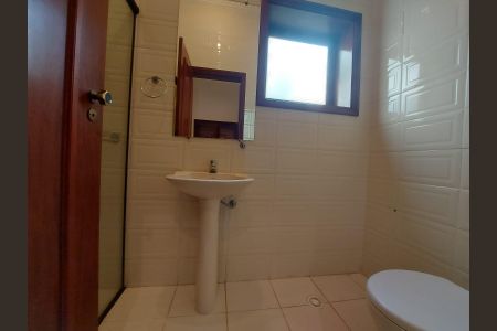 Casa para alugar com 426m², 5 quartos e 4 vagas Casa para alugar com 426m², 5 quartos e 4 vagasBanheiro