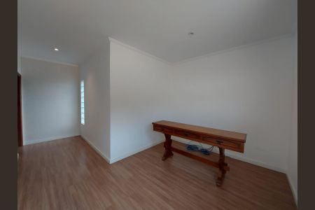 Casa para alugar com 426m², 5 quartos e 4 vagas Casa para alugar com 426m², 5 quartos e 4 vagasQuarto