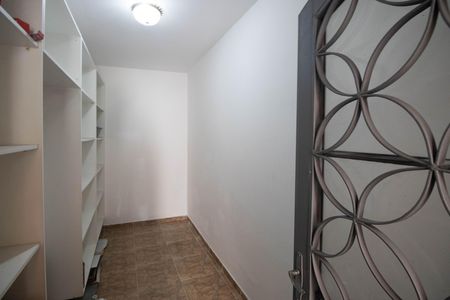 Despensa de casa para alugar com 4 quartos, 349m² em Jardim Leonor Mendes de Barros, São Paulo