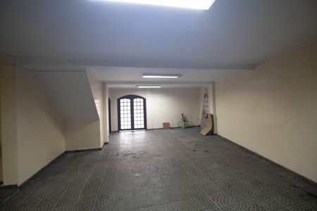 Garagem de casa para alugar com 4 quartos, 349m² em Jardim Leonor Mendes de Barros, São Paulo