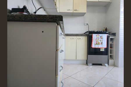 Cozinha  de apartamento para alugar com 1 quarto, 42m² em Jardim Cocaia, Guarulhos