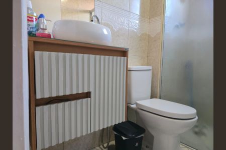 Banheiro Social de apartamento para alugar com 1 quarto, 42m² em Jardim Cocaia, Guarulhos