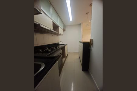 Cozinha de apartamento para alugar com 2 quartos, 54m² em Jardim Itu, Porto Alegre