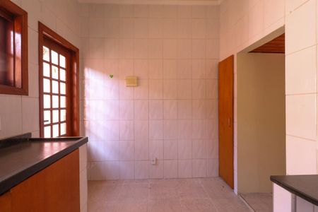 Cozinha de casa para alugar com 2 quartos, 120m² em Parque das Universidades, Campinas