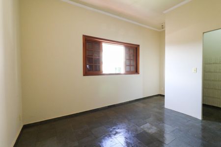 Quarto 2 de casa para alugar com 2 quartos, 120m² em Parque das Universidades, Campinas