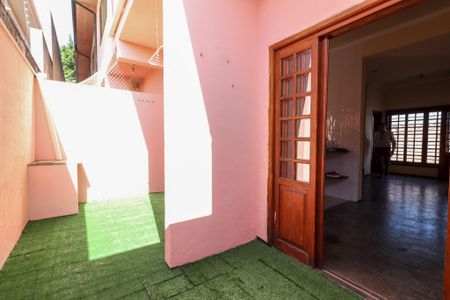 Casa para alugar com 120m², 2 quartos e 1 vaga Casa para alugar com 120m², 2 quartos e 1 vagaÁrea de serviço